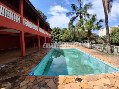 Fazenda/Sítio com 4 Quartos para alugar, 500m² no Caguassu, Sorocaba