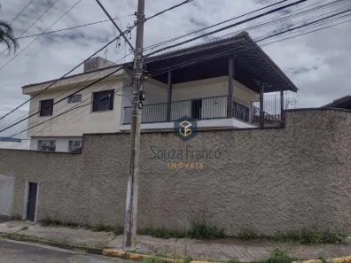 Sobrado com 3 Quartos à venda, 242m² no Vila Oliveira, Mogi das Cruzes