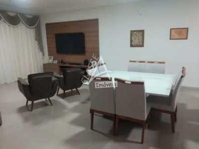 Casa com 3 Quartos à venda, 225m² no Jardim Aracy, Mauá