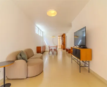 Casa com 7 Quartos para venda ou aluguel, 335m² no Sumaré, São Paulo