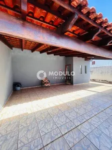 Casa com 3 Quartos à venda, 120m² no São Jorge, Uberlândia