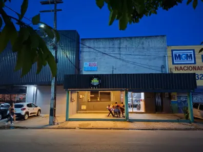 Prédio Comercial para alugar, 450m² no Jangurussu, Fortaleza
