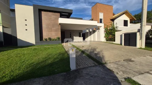 Casa de Condomínio com 3 Quartos para venda ou aluguel, 230m² no Condomínio San Marco, Taubaté