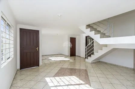 Sobrado com 3 Quartos à venda, 101m² no Uberaba, Curitiba