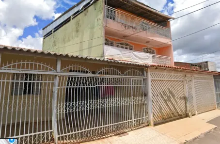 Sobrado com 3 Quartos à venda, 400m² no Ceilândia Sul, Brasília
