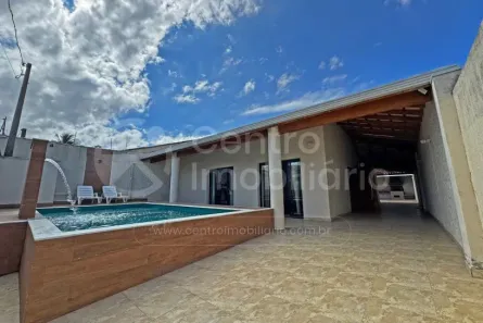Casa com 3 Quartos à venda, 174m² no , Peruíbe