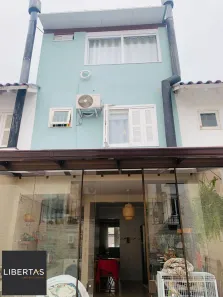 Casa com 2 Quartos à venda, 137m² no Guarujá, Porto Alegre