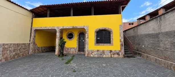 Casa com 5 Quartos à venda, 194m² no Céu Azul, Belo Horizonte