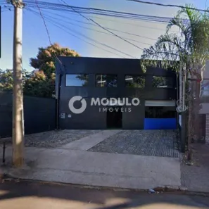 Galpão/Depósito/Armazém para alugar, 250m² no Jardim Patrícia, Uberlândia