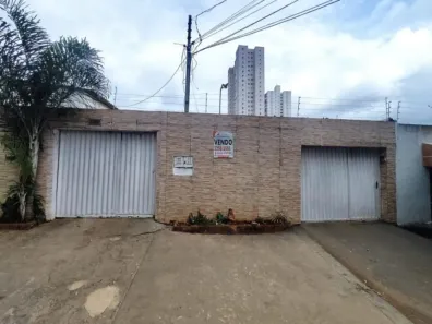 Casa com 3 Quartos à venda, 376m² no Parque Amazônia, Goiânia