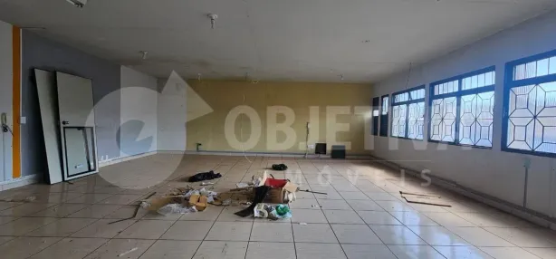 Sala Comercial para alugar, 90m² no Nossa Senhora Aparecida, Uberlândia