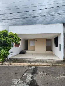 Casa com 3 Quartos para venda ou aluguel, 150m² no Registro, Feira de Santana