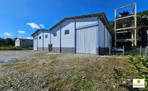 Galpão/Depósito/Armazém para alugar, 700m² no Porto Grande, Araquari