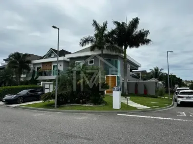 Casa de Condomínio com 4 Quartos à venda, 351m² no Recreio dos Bandeirantes, Rio de Janeiro