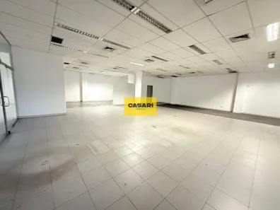 Galpão/Depósito/Armazém para alugar, 689m² no Casa Grande, Diadema