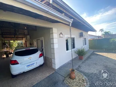 Casa com 3 Quartos à venda, 110m² no Vila Nova, Joinville