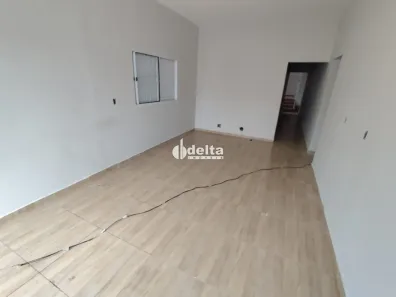 Casa com 3 Quartos para alugar, 200m² no Lídice, Uberlândia