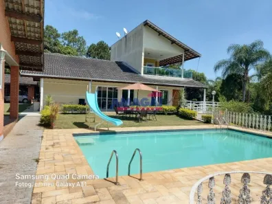 Casa de Condomínio com 3 Quartos à venda, 270m² no Condomínio Lagoinha, Jacareí
