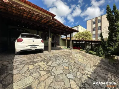 Casa com 6 Quartos à venda, 365m² no Glória, Contagem