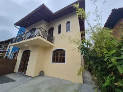 Casa com 2 Quartos para alugar, 80m² no Lagoa da Conceição, Florianópolis