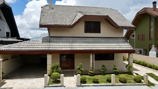Casa de Condomínio com 3 Quartos à venda, 250m² no Alto do Capivari, Campos do Jordão