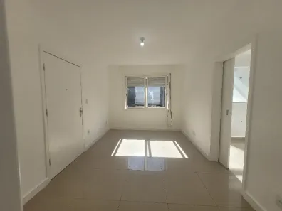 Apartamento com 1 Quarto para alugar, 53m² no Farroupilha, Porto Alegre