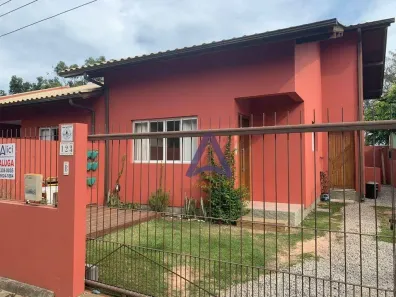 Casa com 2 Quartos para alugar, 60m² no Campeche, Florianópolis
