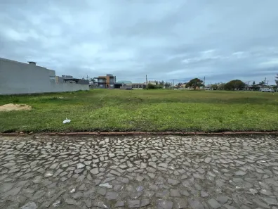 Lote/Terreno à venda, 275m² no Capão da Canoa, Capão da Canoa