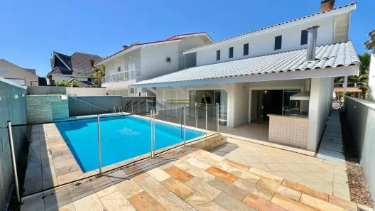 Casa de Condomínio com 5 Quartos à venda, 300m² no Bougainville Residencial I, Peruíbe