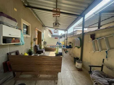 Casa com 1 Quarto à venda, 60m² no Marambaia, São Gonçalo
