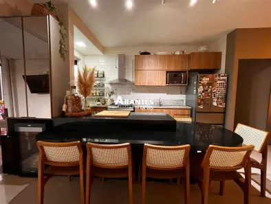 Casa de Condomínio com 3 Quartos à venda, 200m² no Laranjeiras, Uberlândia