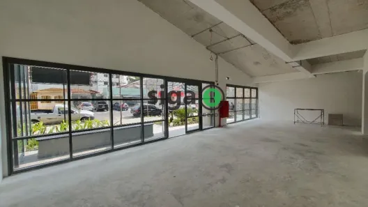Ponto Comercial para alugar, 390m² no Campo Belo, São Paulo