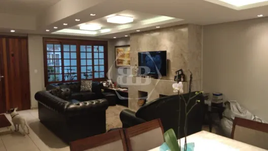 Casa com 4 Quartos à venda, 202m² no Ipanema, Porto Alegre