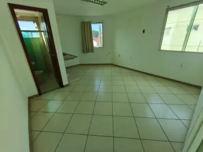 Sala Comercial com 5 Quartos para alugar, 100m² no Centro, Macaé