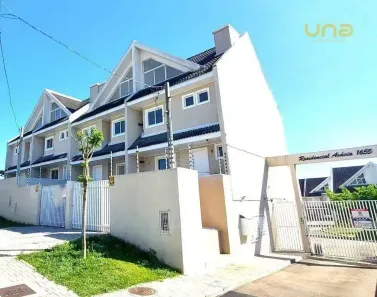 Sobrado com 3 Quartos à venda, 195m² no Uberaba, Curitiba