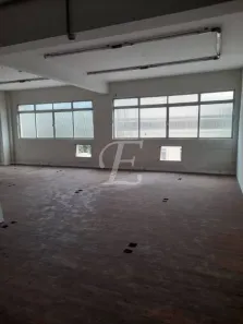 Sala Comercial à venda, 497m² no Centro, Santos