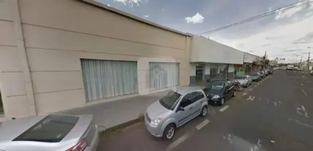 Ponto Comercial para alugar, 420m² no Alto Umuarama, Uberlândia
