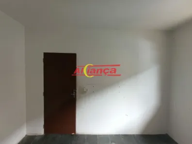 Casa com 2 Quartos para alugar, 71m² no Jardim Diogo, Guarulhos