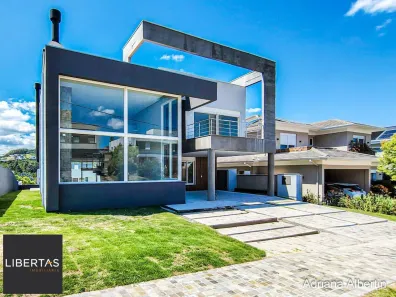 Casa de Condomínio com 3 Quartos à venda, 280m² no Vila Nova, Porto Alegre