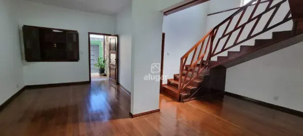 Casa com 4 Quartos para alugar, 200m² no Todos os Santos, Montes Claros