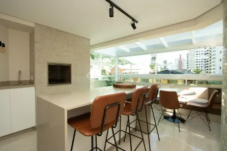 Apartamento com 3 Quartos à venda, 210m² no Agronômica, Florianópolis
