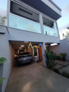 Sobrado com 3 Quartos à venda, 190m² no Cordeiros, Itajaí