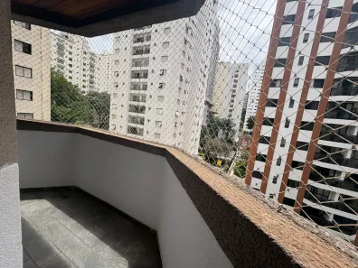 Apartamento com 3 Quartos para alugar, 125m² no Moema, São Paulo