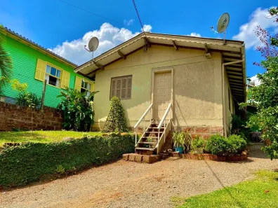 Casa com 3 Quartos à venda, 70m² no Várzea Grande 1º de Maio, Gramado