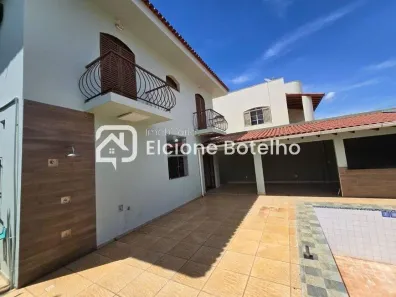 Imóvel Comercial com 3 Quartos para alugar, 250m² no Vigilato Pereira, Uberlândia