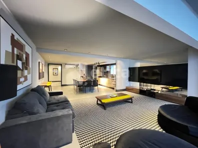 Apartamento com 2 Quartos para alugar, 85m² no Centro, Balneário Camboriú