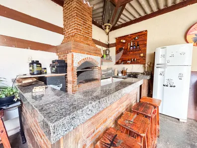 Casa com 3 Quartos à venda, 208m² no Jardim das Oliveiras, Araçatuba