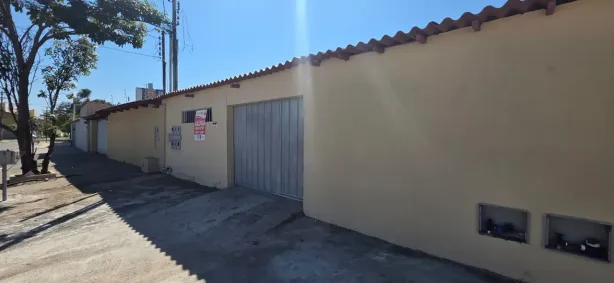Casa com 3 Quartos para alugar, 140m² no Jardim América, Goiânia
