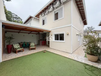 Casa de Condomínio com 3 Quartos para alugar, 157m² no Chácara do Refúgio, Carapicuíba