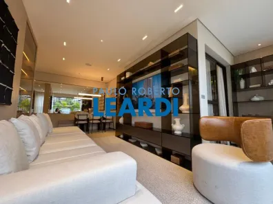 Apartamento com 2 Quartos à venda, 76m² no Vila Anastácio, São Paulo